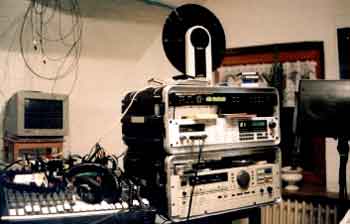 ...da ärgerte mich noch ein externer Sampler..obwohl der Dynacord ADS ziemlich gut war...aber im Vergleich zum Creamware STS...